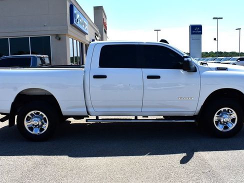 Used 2023 RAM 2500 Big Horn w/ Protection Group AWD/4WD image 2