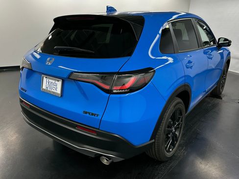 New 2026 Honda HR-V Sport image 9