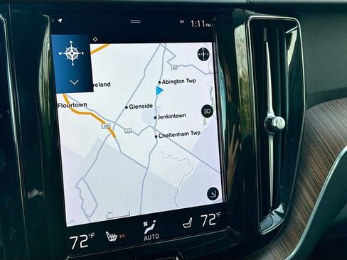 Used 2021 Volvo XC60 T5 Momentum image 14