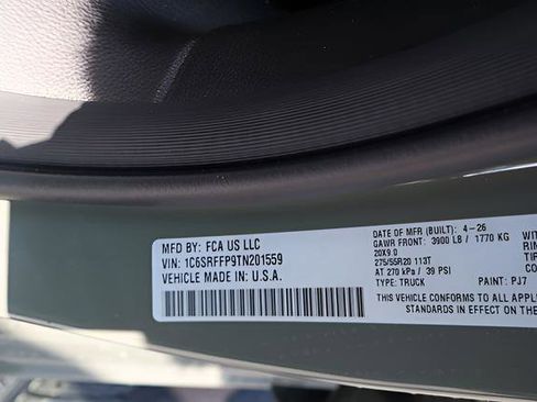 New 2026 RAM 1500 4x4 Crew Cab image 16