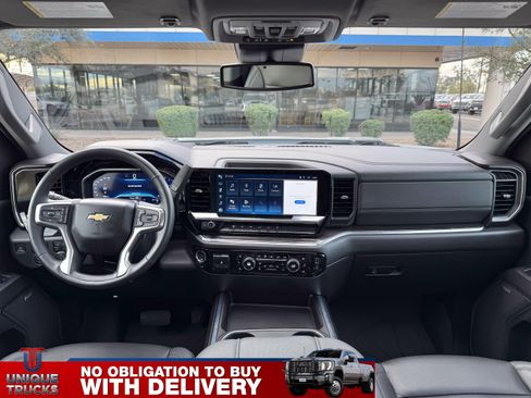 Used 2024 Chevrolet Silverado 3500 LTZ w/ LTZ Plus Package image 33