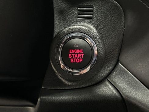 Certified 2025 Subaru Outback Limited image 11