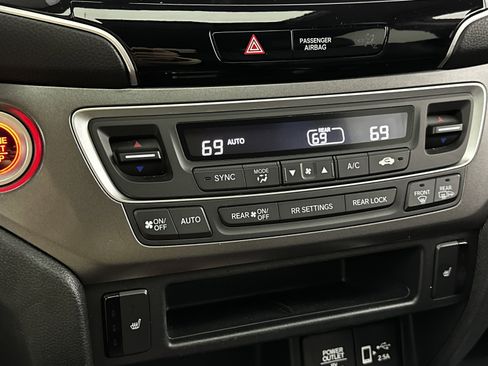 Used 2022 Honda Pilot EX-L image 19