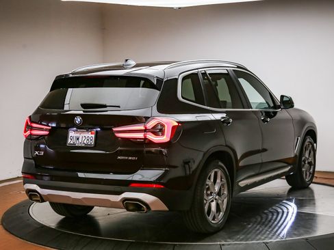 Used 2024 BMW X3 xDrive30i w/ Premium Package AWD/4WD image 7