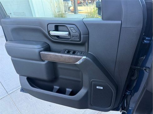 Used 2020 GMC Sierra 2500 Denali w/ Denali Ultimate Package AWD/4WD image 30
