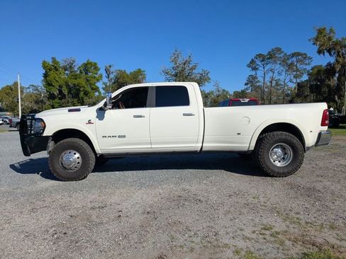 Used 2022 RAM 3500 Limited AWD/4WD image 6