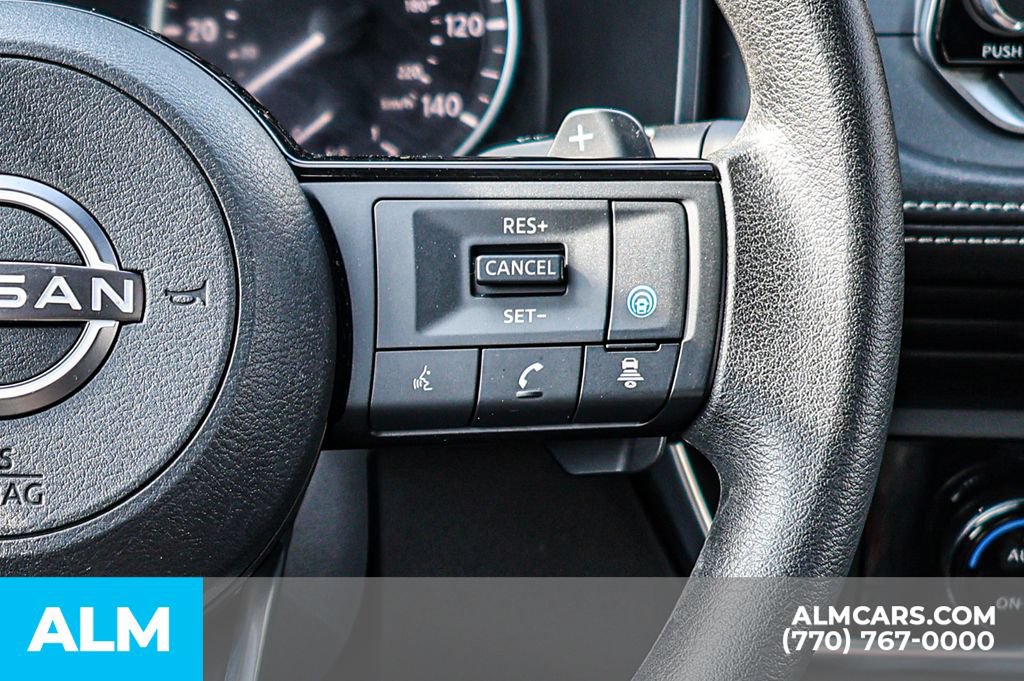 Used 2023 Nissan Rogue SV FWD image 33