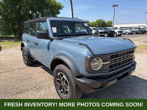 Used 2023 Ford Bronco 4-Door AWD/4WD image 1