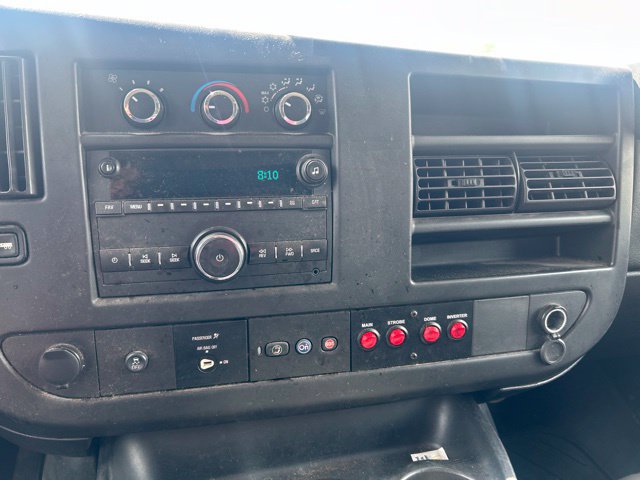 Used 2015 Chevrolet Express 2500 RWD image 13