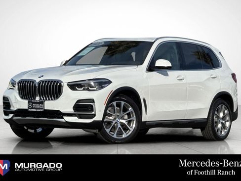 Used 2022 BMW X5 xDrive40i w/ Parking Assistance Package image 1