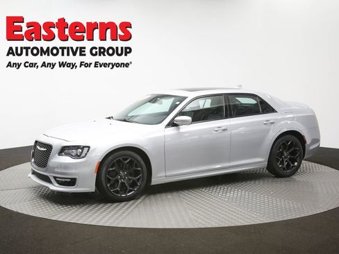 Used 2020 Chrysler 300 S image 59