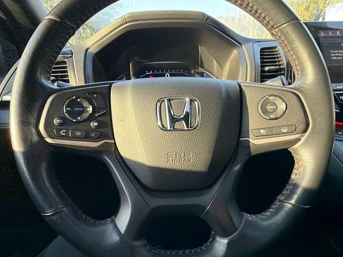 Used 2023 Honda Odyssey Sport image 7