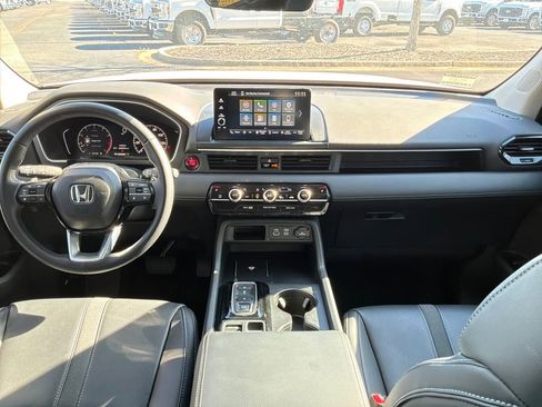Used 2023 Honda Pilot EX-L image 13