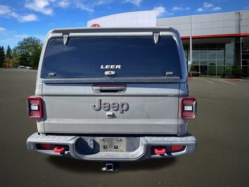 Used 2021 Jeep Gladiator Rubicon AWD/4WD image 24