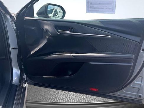 Used 2025 Toyota Camry SE w/ Convenience Package FWD image 24
