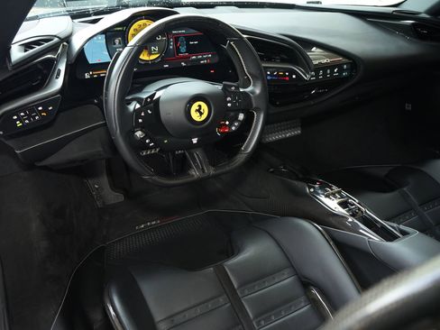 Used 2021 Ferrari SF90 Stradale AWD/4WD image 8
