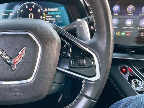 Used 2022 Chevrolet Corvette Stingray Coupe w/ Z51 Performance Package image 21