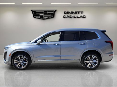 Certified 2025 Cadillac XT6 Premium Luxury image 2