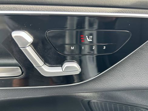 Used 2025 Mercedes-Benz GLC 43 AMG 4MATIC image 18