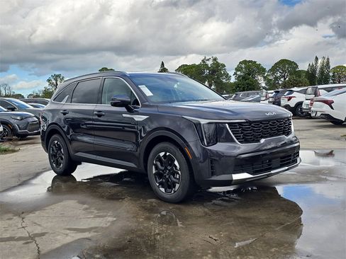 New 2026 Kia Sorento S image 2