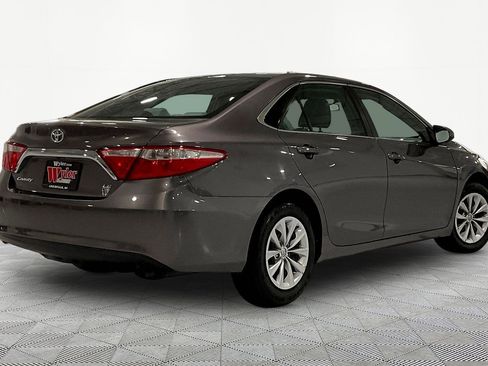 Used 2015 Toyota Camry LE FWD image 6
