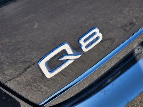 Used 2022 Audi Q8 Premium Plus image 12
