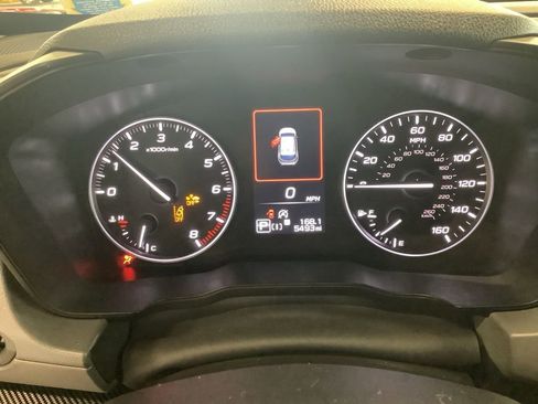 Used 2024 Subaru Crosstrek 2.0i Premium image 12