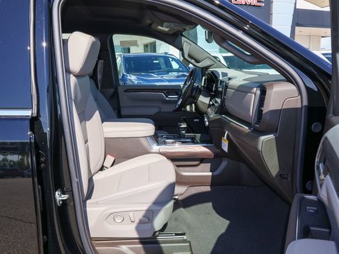 New 2026 GMC Sierra 1500 SLT w/ SLT Premium Plus Package AWD/4WD image 29