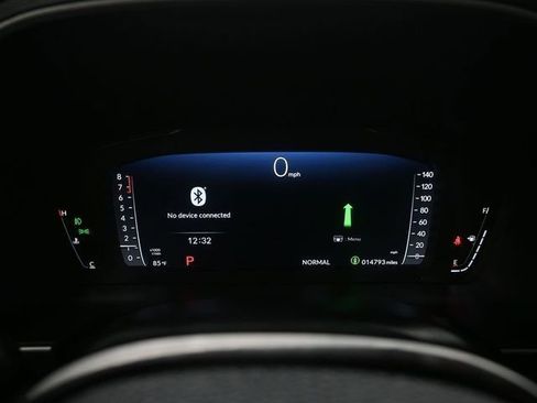 Used 2025 Honda Pilot Black Edition image 9