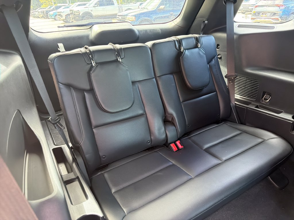 Used 2020 Ford Explorer XLT w/ Equipment Group 202A RWD image 30