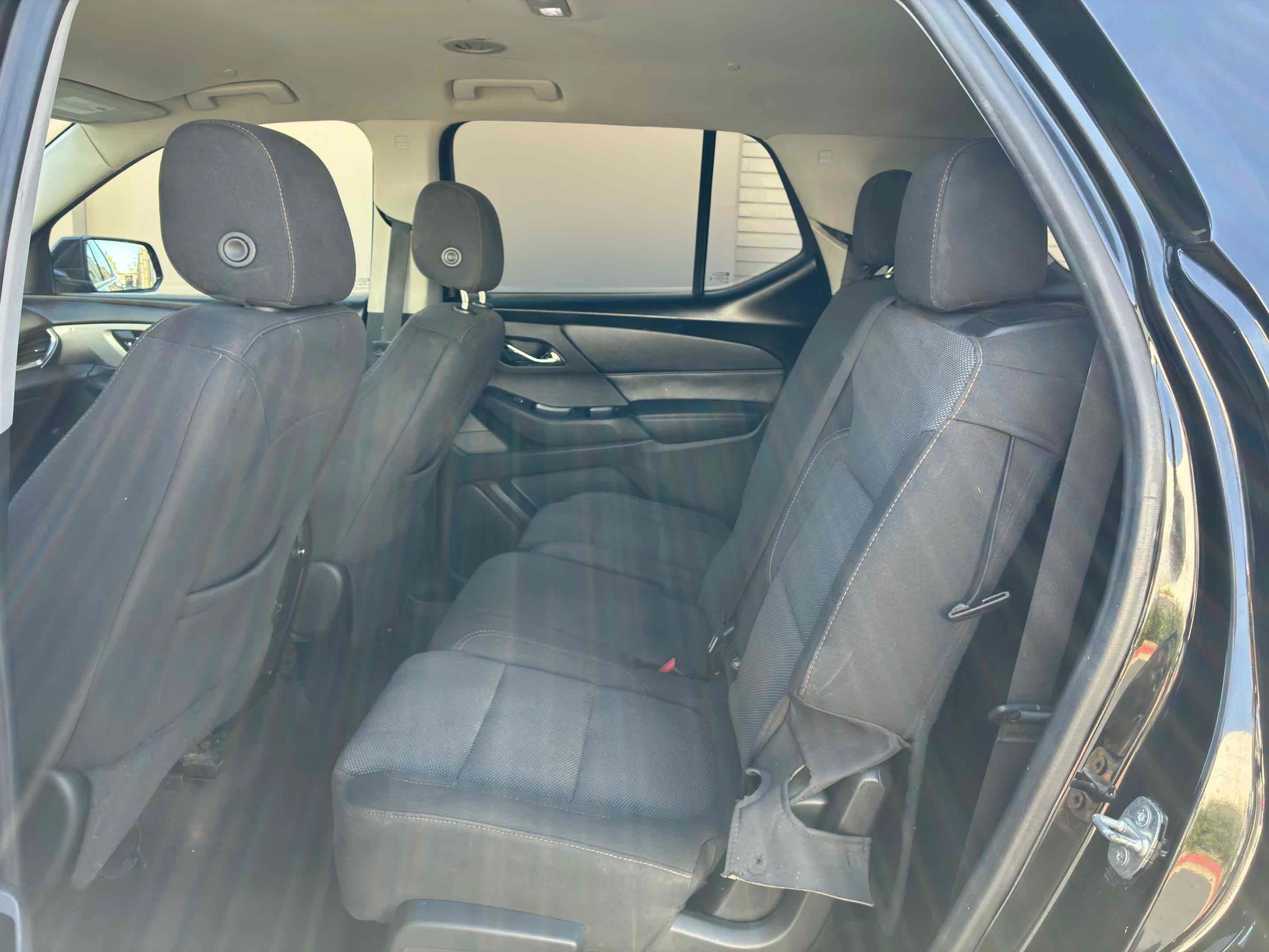Used 2020 Chevrolet Traverse LT FWD image 45