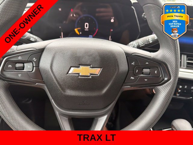 Used 2025 Chevrolet Trax LT FWD image 21