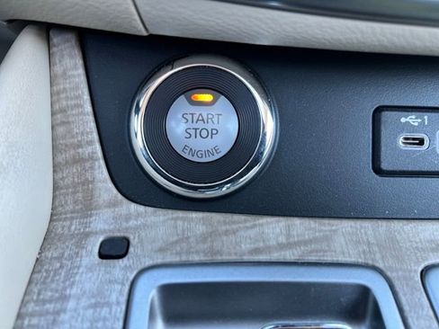 Used 2024 Nissan Murano SL image 29