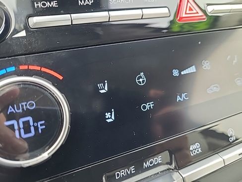 Used 2024 Hyundai Santa Fe Limited image 25