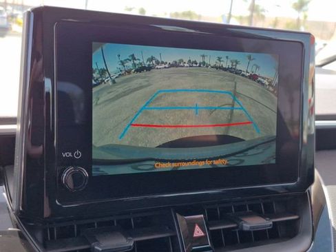 Used 2025 Toyota Corolla LE FWD image 13
