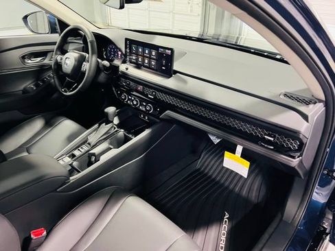 New 2026 Honda Accord EX-L image 32