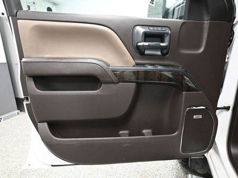 Used 2015 GMC Sierra 2500 Denali w/ Snow Plow Prep Package image 19