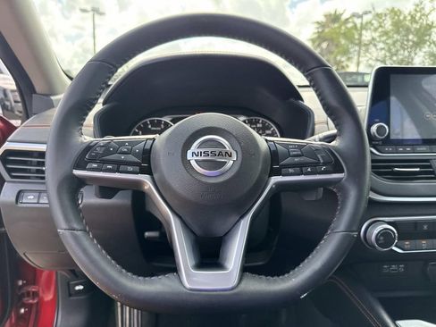 Certified 2020 Nissan Altima 2.5 SR FWD image 27
