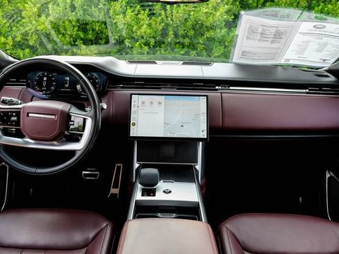 Used 2024 Land Rover Range Rover Autobiography AWD/4WD image 19