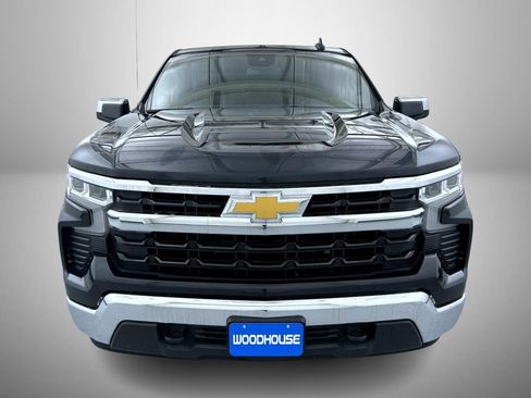Used 2022 Chevrolet Silverado 1500 LT image 2