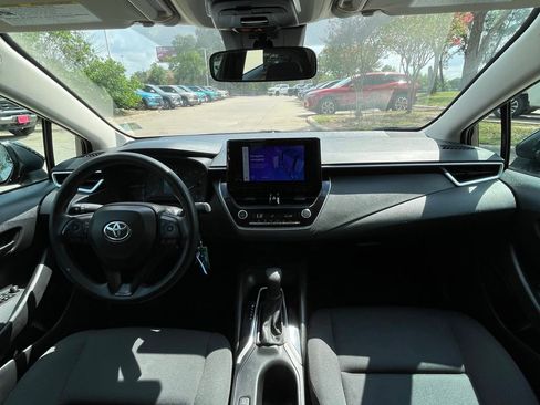 Used 2024 Toyota Corolla LE FWD image 6