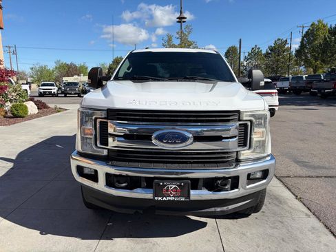 Used 2018 Ford F250 XLT w/ FX4 Off-Road Package AWD/4WD image 8