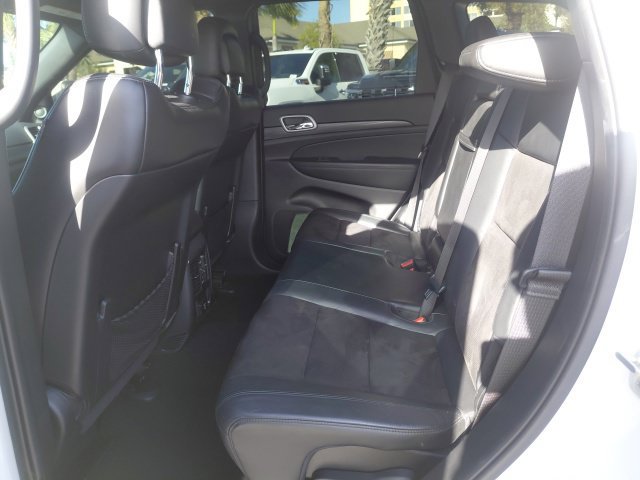 Used 2020 Jeep Grand Cherokee Altitude AWD/4WD image 13