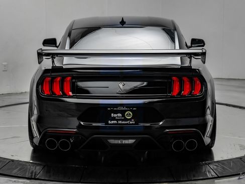 Used 2021 Ford Mustang Shelby GT500 w/ Carbon Fiber Track Pack RWD image 16