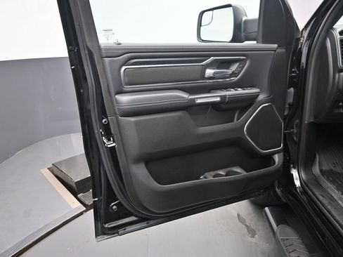 Used 2023 RAM 1500 Laramie AWD/4WD image 12