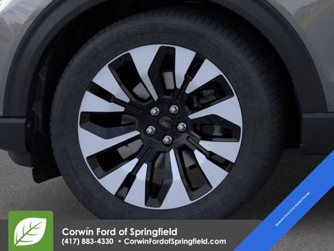 New 2026 Ford Explorer Platinum image 22