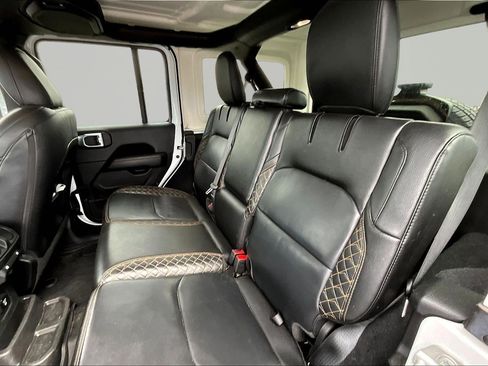 Used 2021 Jeep Wrangler Unlimited Sahara AWD/4WD image 22