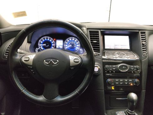 Used 2017 INFINITI QX70 3.7 image 22