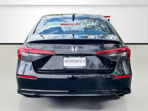 Used 2023 Honda Civic Sport image 6