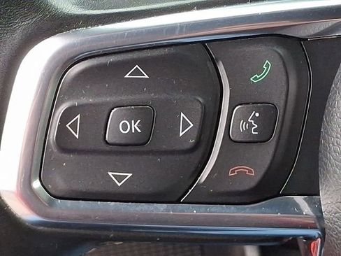 Used 2022 Jeep Wrangler Unlimited Sahara w/ Cold Weather Group AWD/4WD image 21